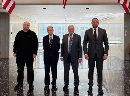 Українська делегація перед візитом Зеленського до США зустрілася з Келлогом 